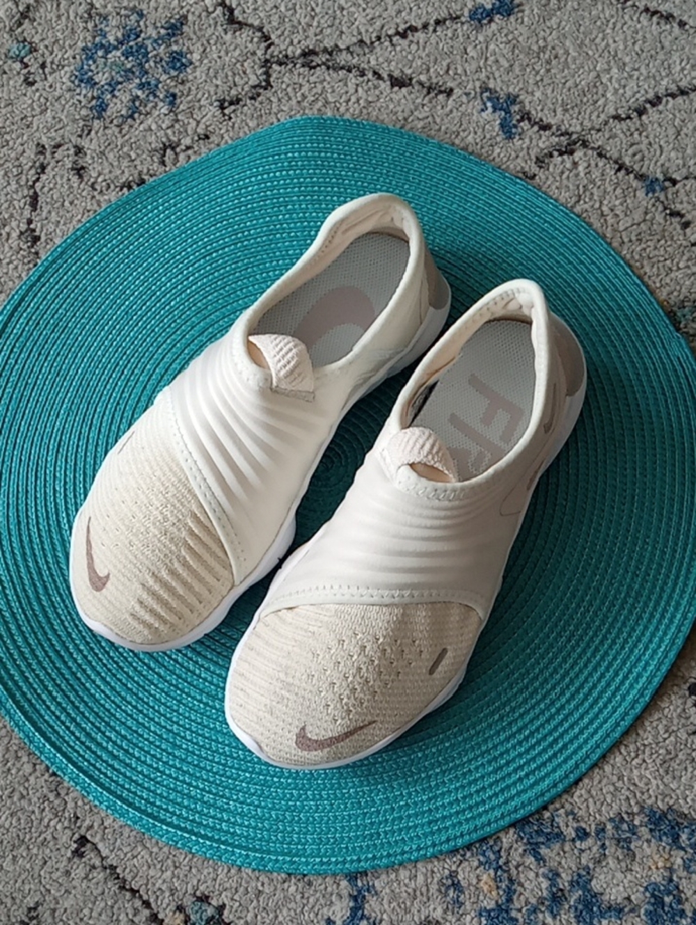 Nike Women's Athletic Shoes-NEW